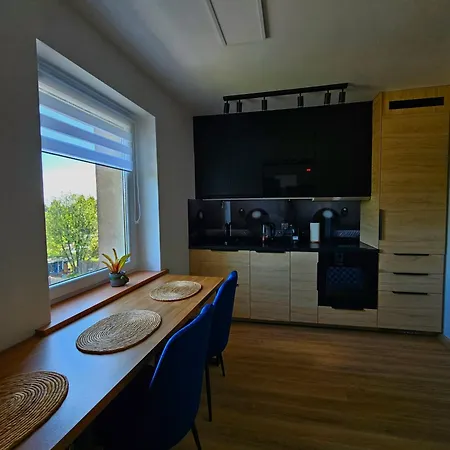 Radiostacja Ix, Parking Free Apartment